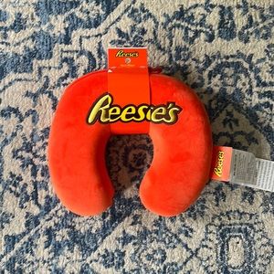 Airplane Neck Pillow Reese’s